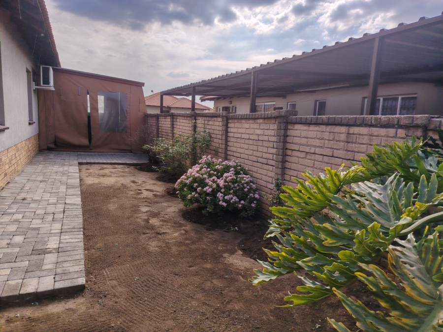3 Bedroom Property for Sale in Waterkloof North West